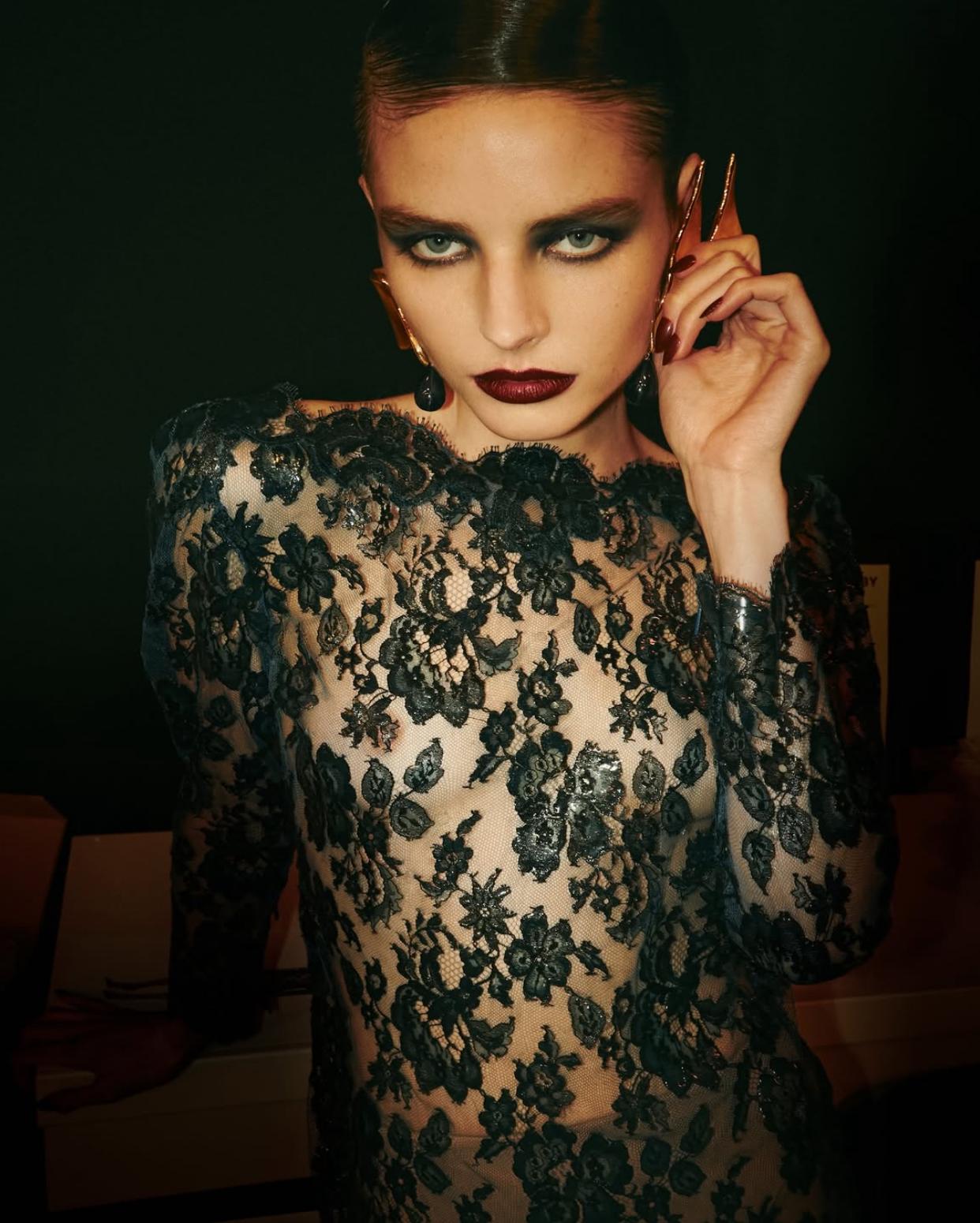 Photo : © Saint Laurent · Visuel officiel · Instagram @ysl · Sélection éditoriale Gloss City