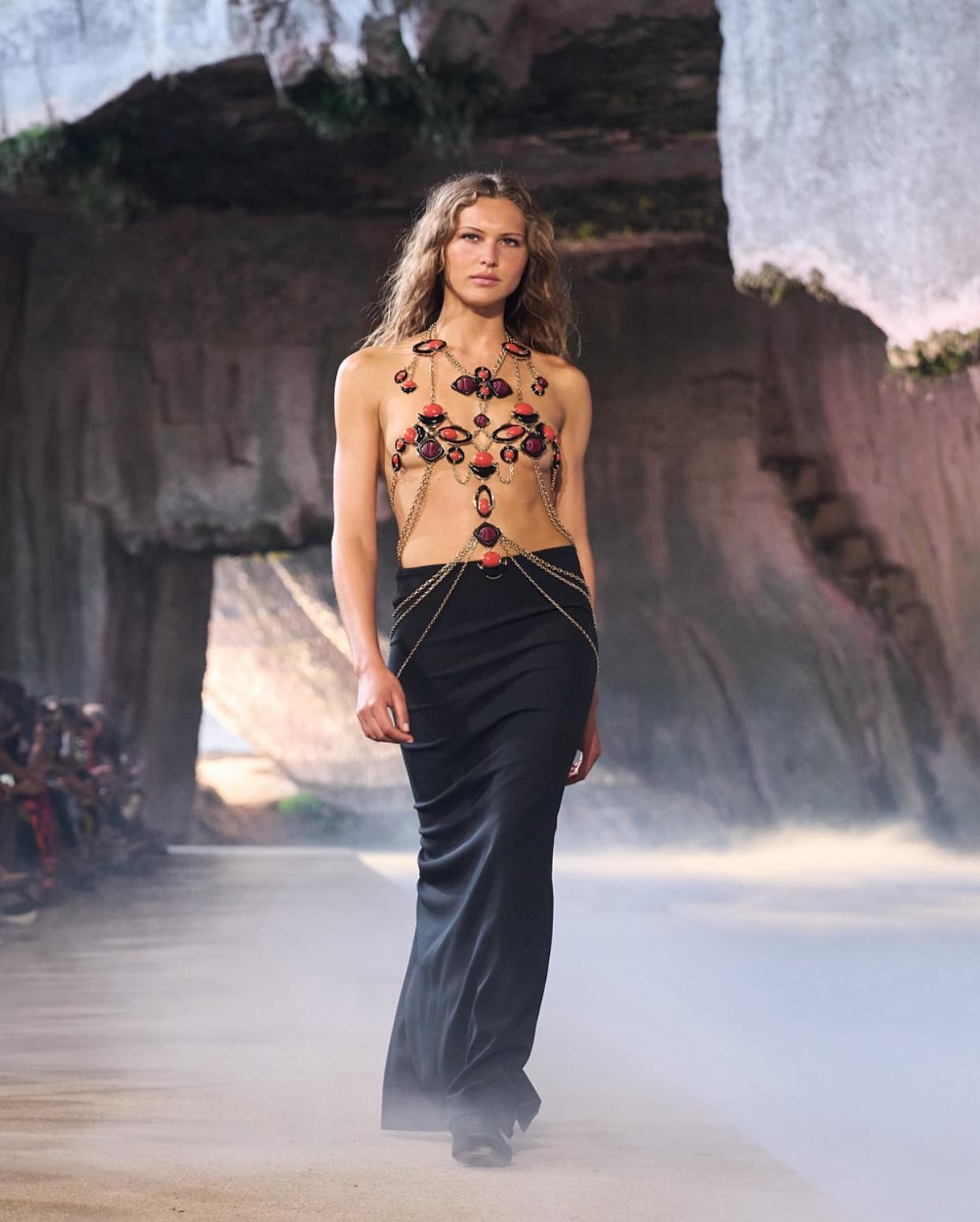 Photo : © Pucci · Visuel officiel · Instagram @emiliopucci · Sélection éditoriale Gloss City